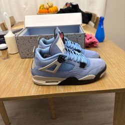 Jordan 4 unc