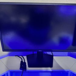 Dell monitors And Desk