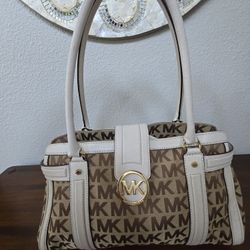 Michael Kors Travel Bag 