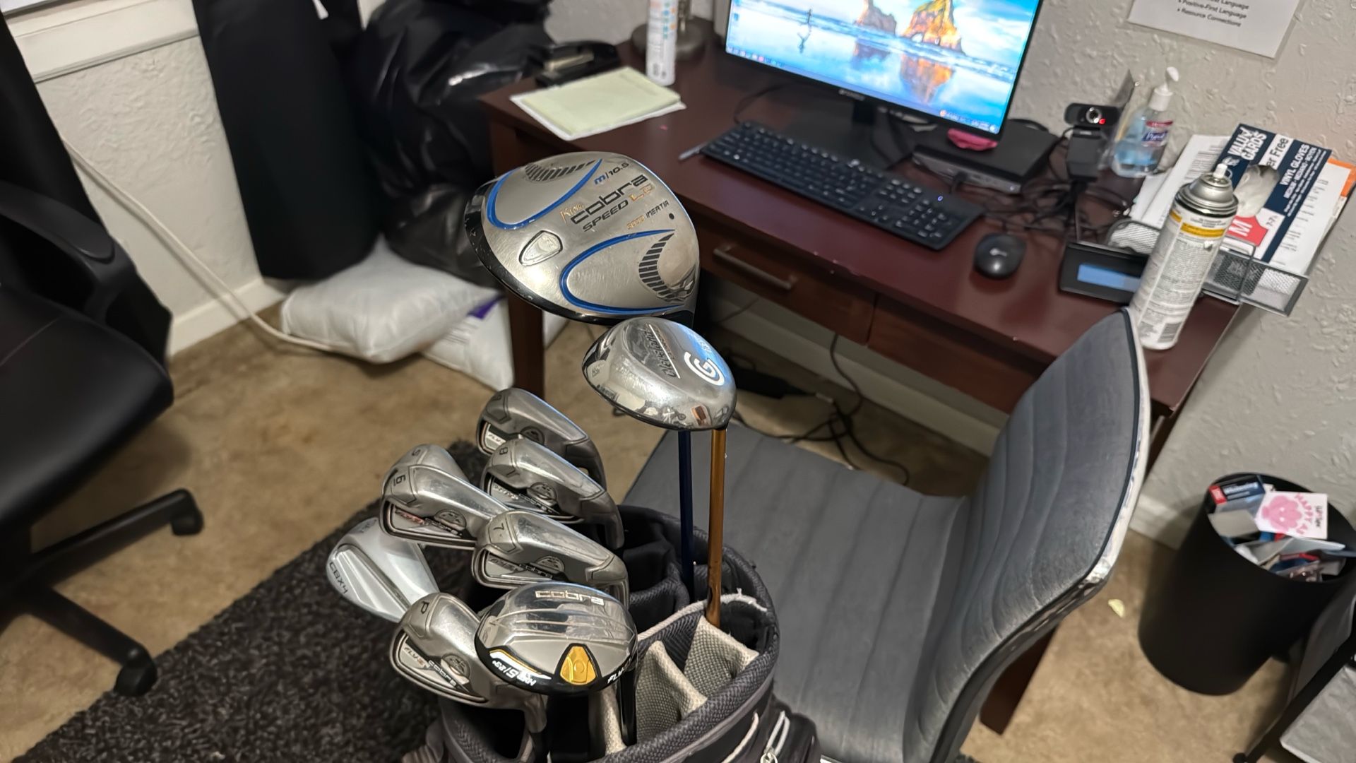 Mens Cobras Golf Club Set! Excellent For Learning