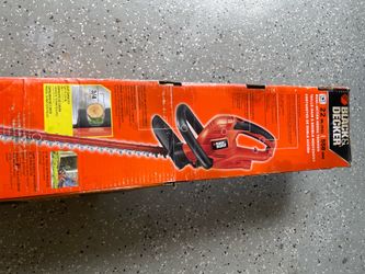 Black & Dekar Hedge Trimmer 22”