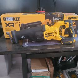 Dewalt Reciproating Saw (Tool Only )