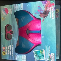 Mermaid Fins And Goggles 