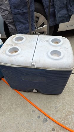 Ice chest