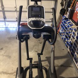 Elliptical Exercise Machine 