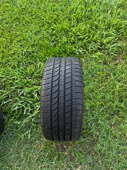 235/35/19 tire