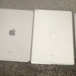 iPads For Parts All Turns On 