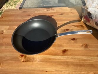 Brand New 12in Circulon Non-Stick Stir-Fry Pan Wok