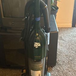 Dirt Devil Vacuum Cleaner