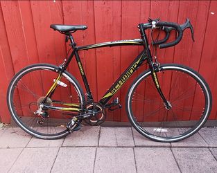 Schwinn Phocus 1400 Men’s Road Bike – Large Frame
