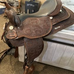 Circle Y Horse Saddle 