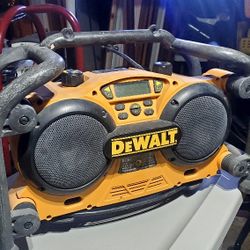 Radio/Charger 
