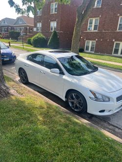 2014 Nissan maxima