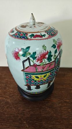 Beautiful old hand-painted porcelain jart