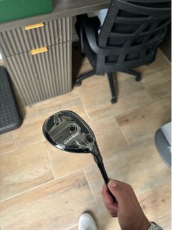 TaylorMade Qi35 4H