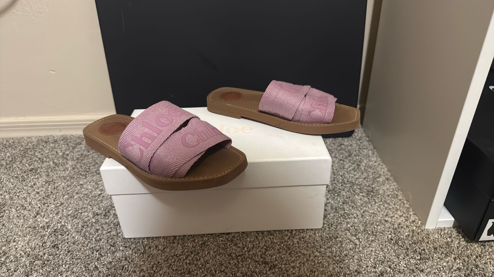 CHLOE SANDALS