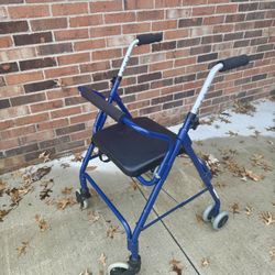 Winnie Walker Rollator With Push Down Brakes 