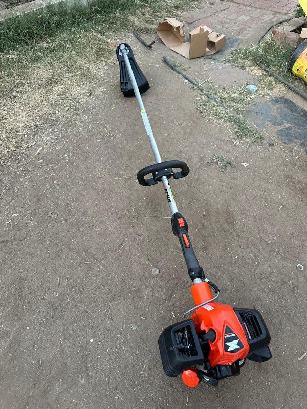 ECHO
25.4 cc Gas 2-Stroke X Series Pro Straight Shaft String Trimmer with High Torque Gear Ratio and Speed-Feed Bump Head