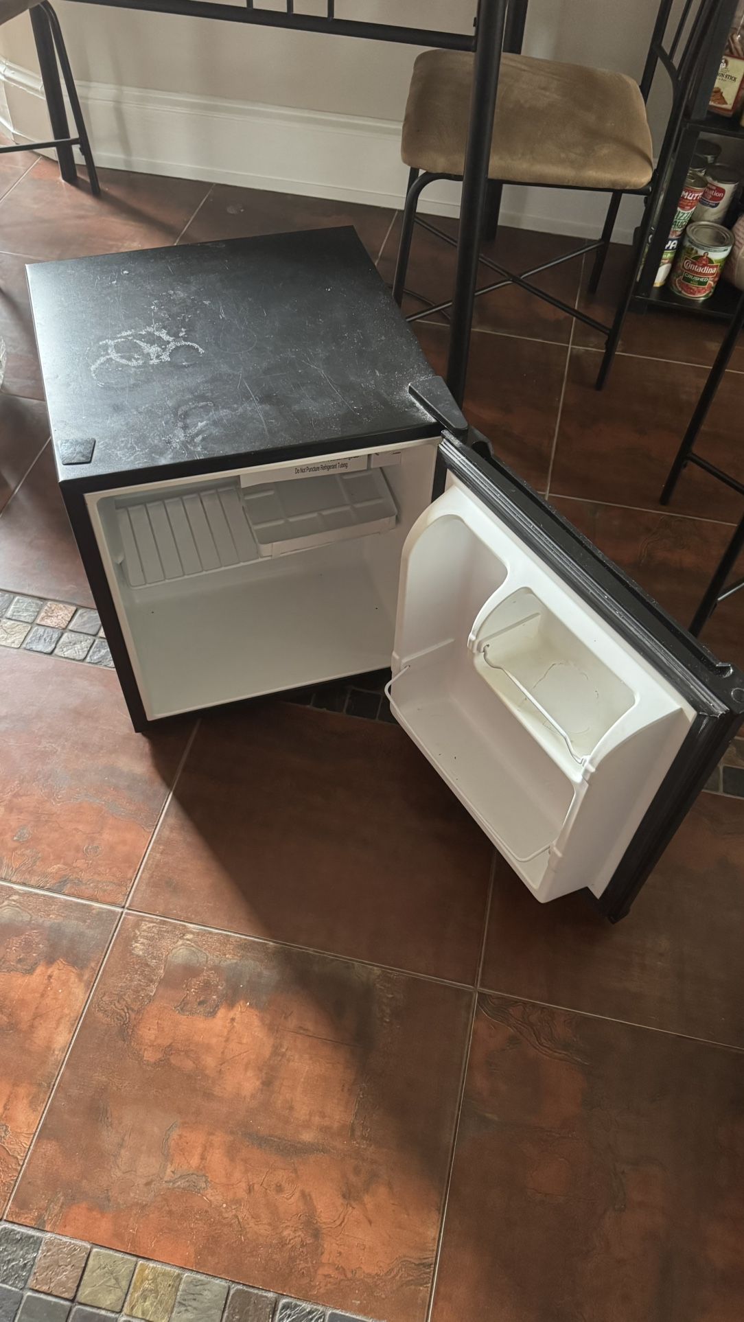 Mini Fridge / Like New