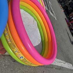 swimmimg pool