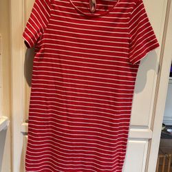 beachlunchlounge dress size XL small side slits and fringe hem short sleeve red and white stripes