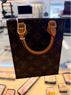 Louis Vuitton petit sac plat