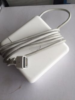 Original Apple 85w MagSafe adapter for Macbook