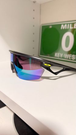 Oakley sphaera