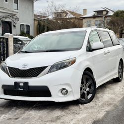 2015 Toyota Sienna