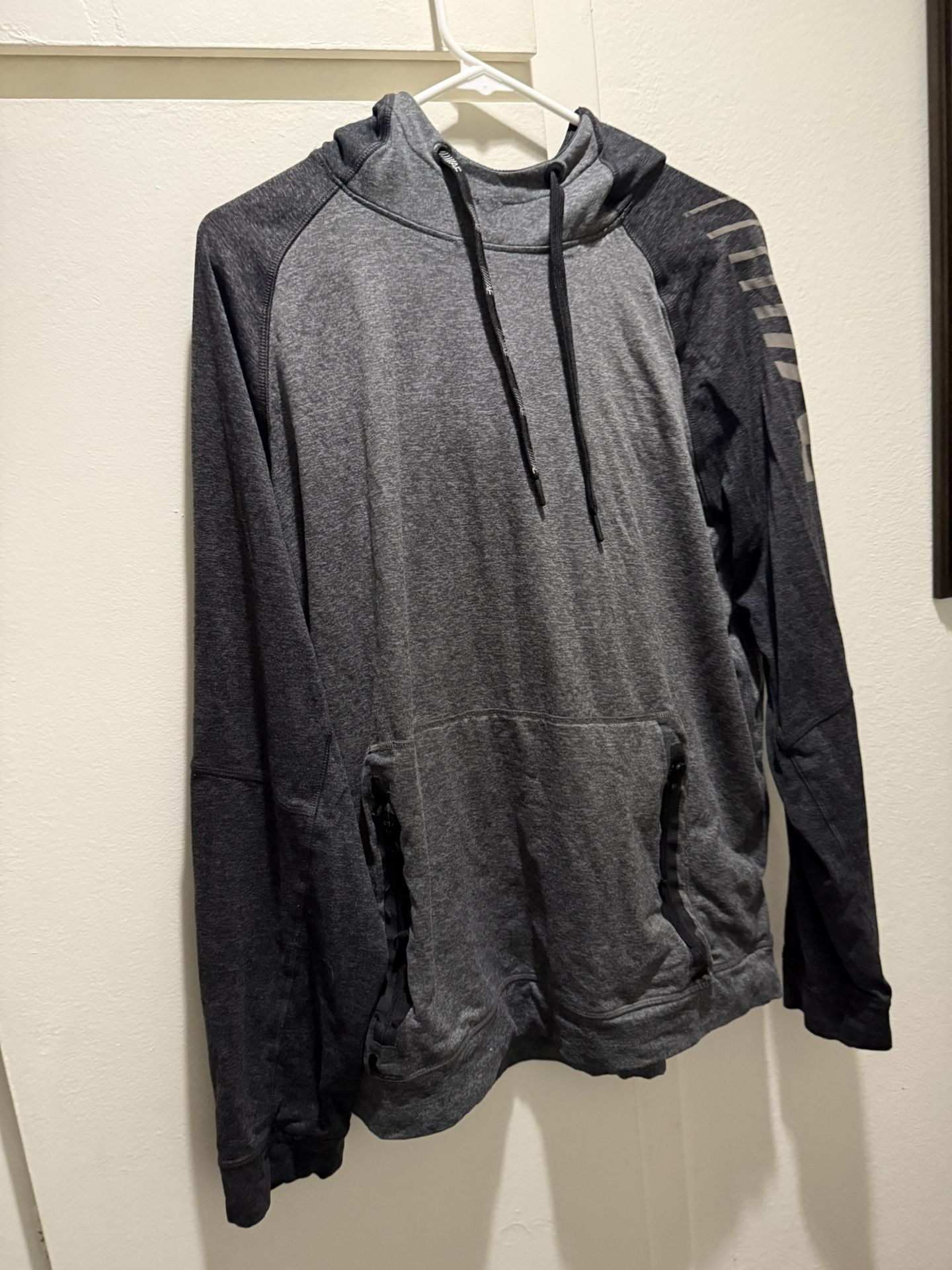 American Eagle Sweatshirt Mens