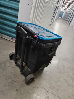 Igloo Lunch Box