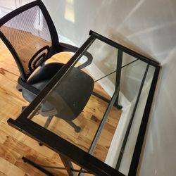 Computer Table With Chair And Lamp