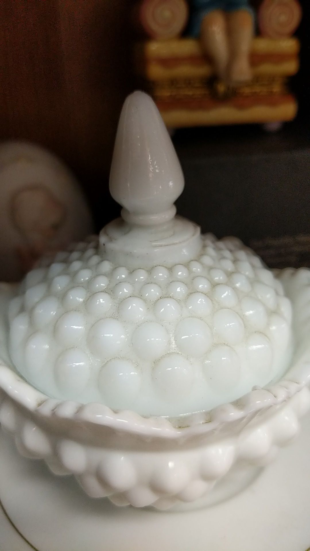 ANTIQUE MILK GLASS WITH LID