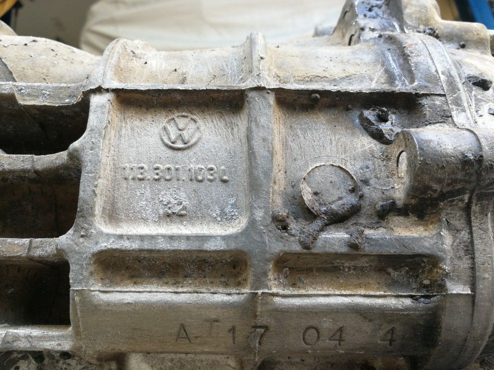 1974 VW beetle transaxle for Sale in Santa Monica, CA OfferUp