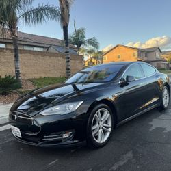 2014 Tesla Model S