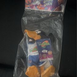 1996 McDonald's Space Jam Daffy Duck Tune Squad plush toy