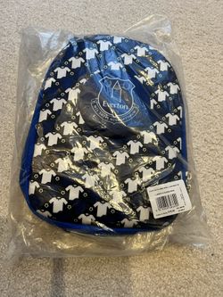 NEW with TAGS Everton Soccer Team soft sided lunch box