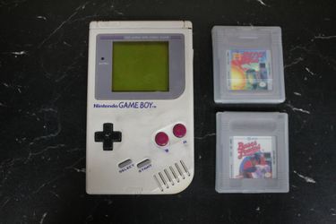Nintendo Game Boy DMG-01 Handheld System