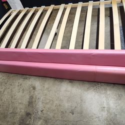 Twin Size Pink Upholstered Platform Bed & Beautyrest Mattress (Clean!)
Price: $100.00 obo.