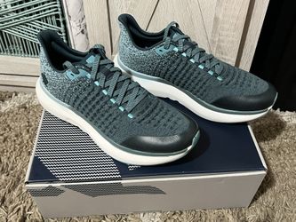 Comfortable Lightweight Tennis Shoes 