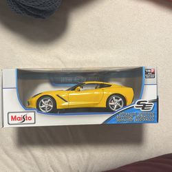 MAISTO 2014 Corvette Stingray Model Car