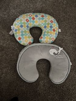 Breastfeeding Pillows 