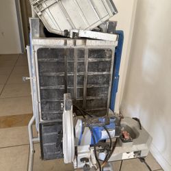 Sierra de mesa deslizante para azulejos Kobalt de 15.0 amperios y hoja de 10 pulgadas con soporte