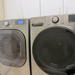 Washing Machine And Dryer With Pedestals