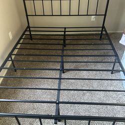 Queens size metal frame