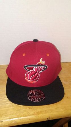 7 1/2 Mitchell & Ness Miami Heat Hat *New*
