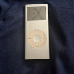 iPod 2nd Generation 2GB (FOR PARTS, read description)