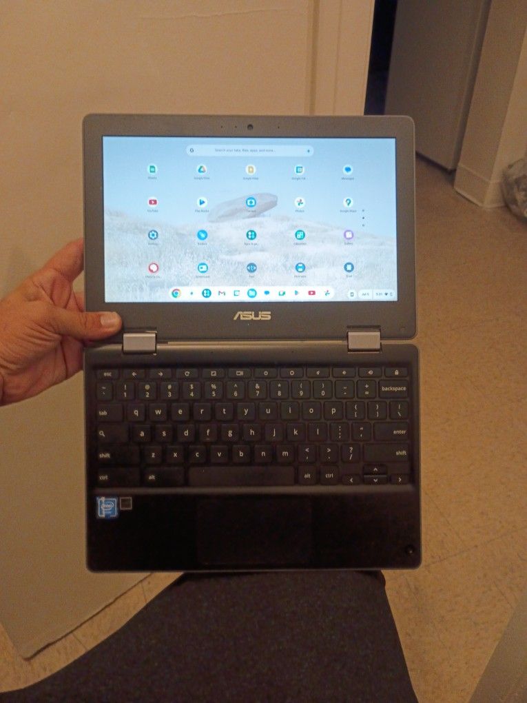 ASUS Crome Flip Model # C214M
