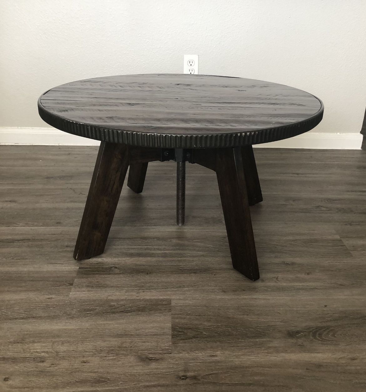 La-Z-Boy Swivel Coffee Table for Sale in Austin, TX - OfferUp