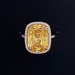Size 10 Yellow Rectangle Cocktail Ring